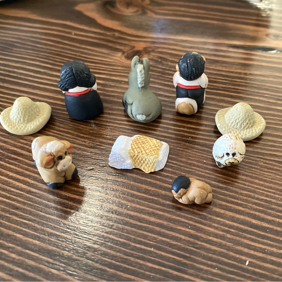 Peruvian Handmade Clay 9-Piece Mini Nativity Set 1" H Christmas Original Box - Picture 6 of 12